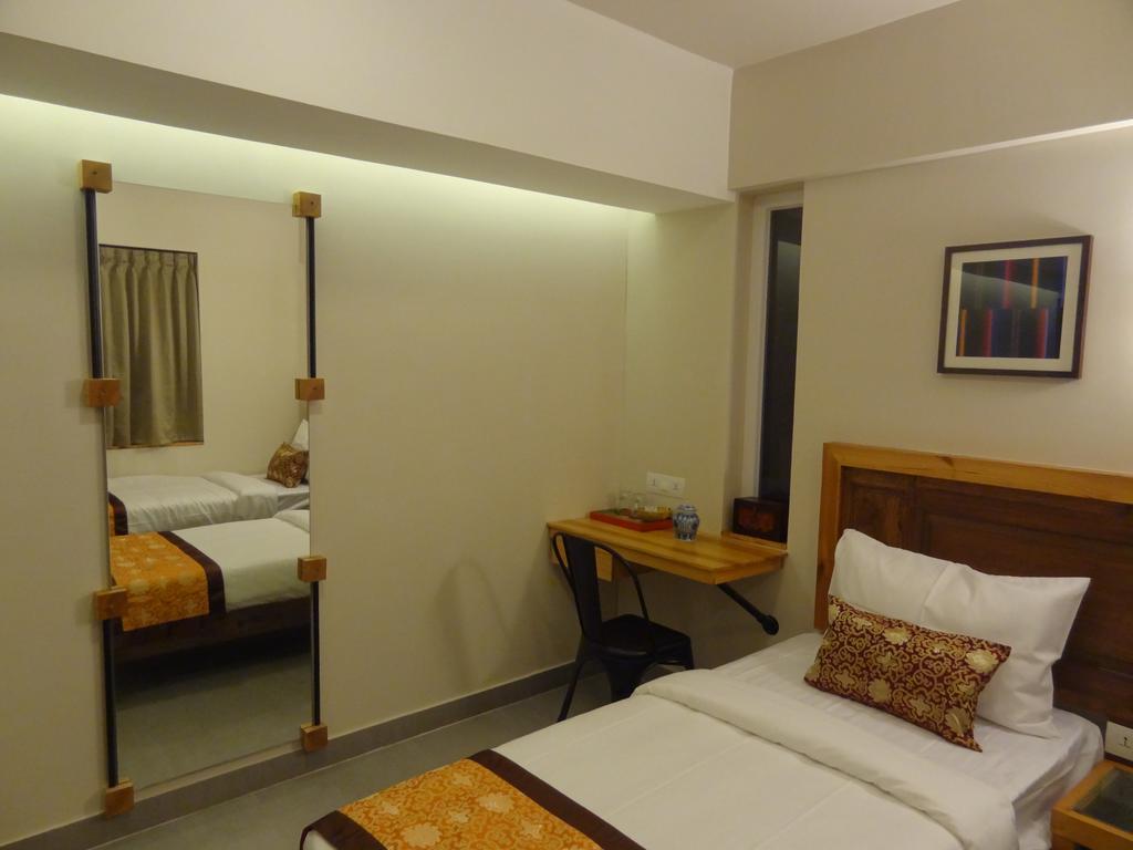 העיר בנגלור Utse Suites מראה חיצוני תמונה